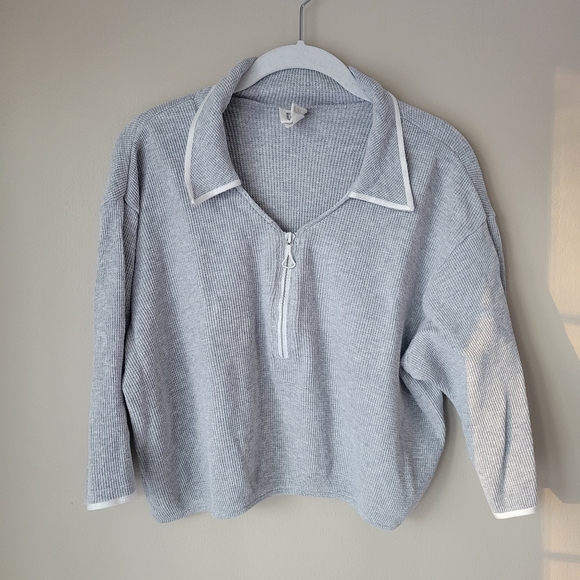 Vintage Tops - 80's/90's VINTAGE Fitigues Waffle Knit Cropped 3/4 Sleeve Gray Shirt Size Medium